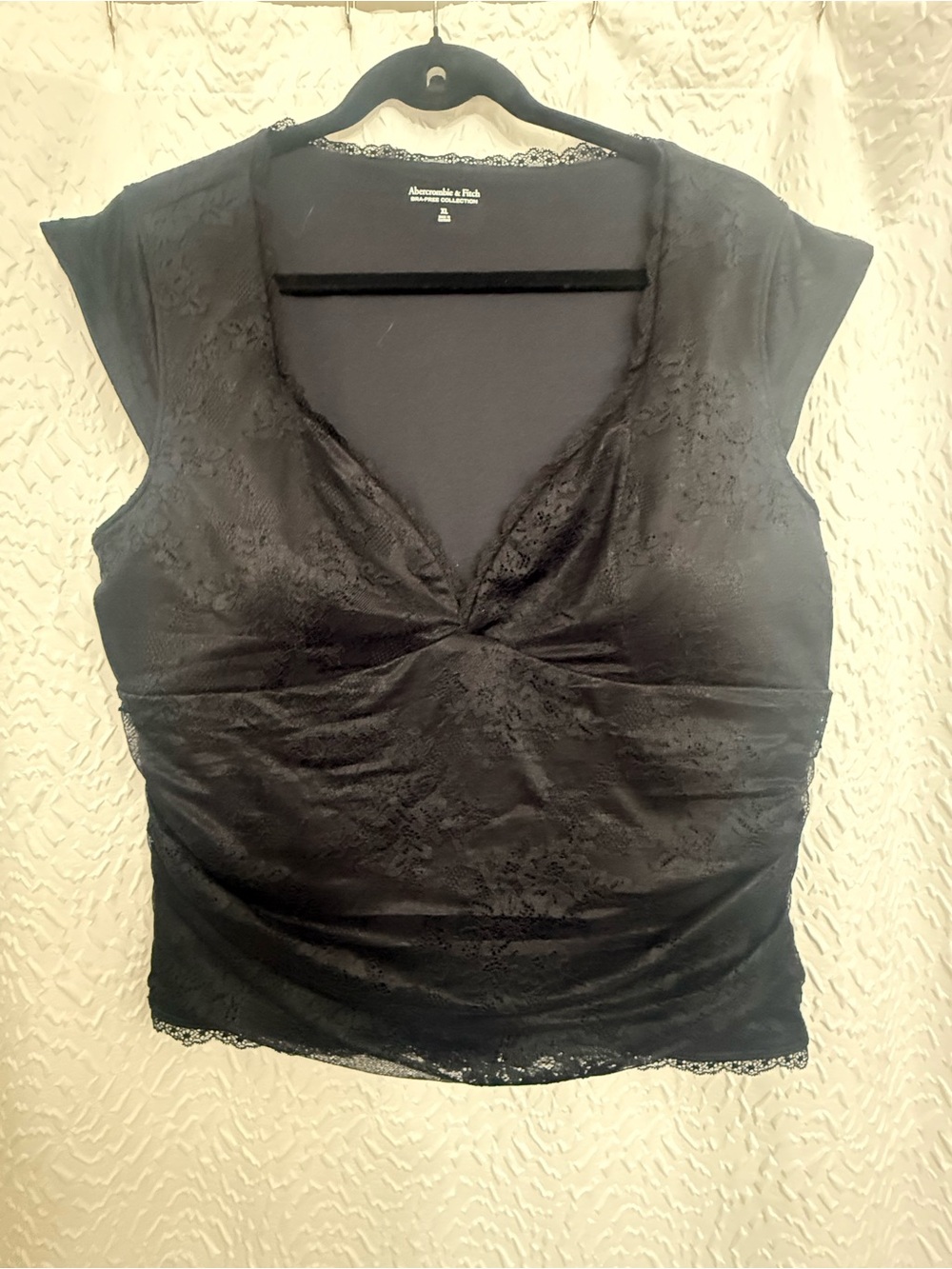 NWOT Abercrombie & Fitch Zoe Lace Bandeau Top — Black - Picture 2 of 3